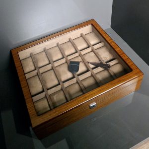 Wooden Display Watch Case 18